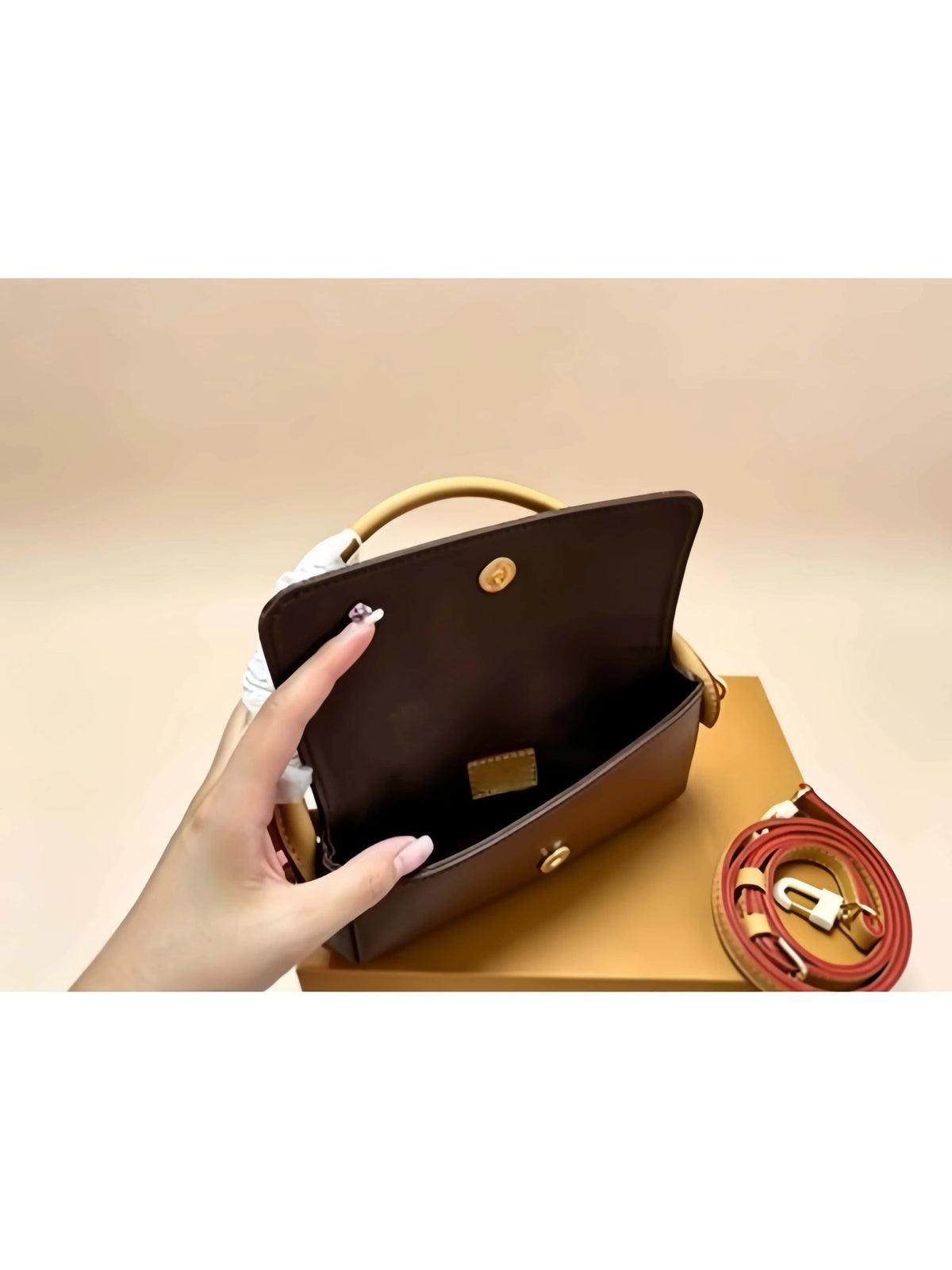 2026 Woman Handbag New Fashion Genuine leather  Handle  Handbag